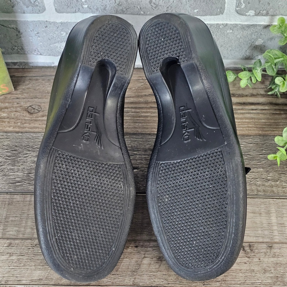 Dansko Black Leather Wedge Loafers Kiltie Fringe Buckle EU 38 Comfort Shoes - Picture 6 of 8